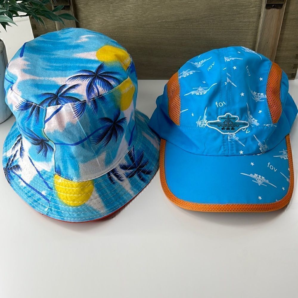 Bucket
hat and sun hat bundle. 2 children’s sun hats.  Excellent condition.